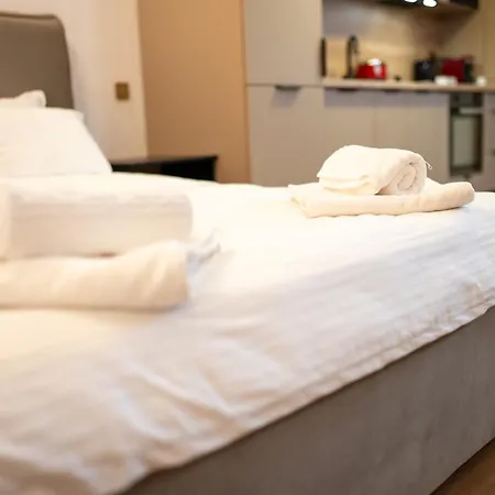 Apartment 1 Ultra